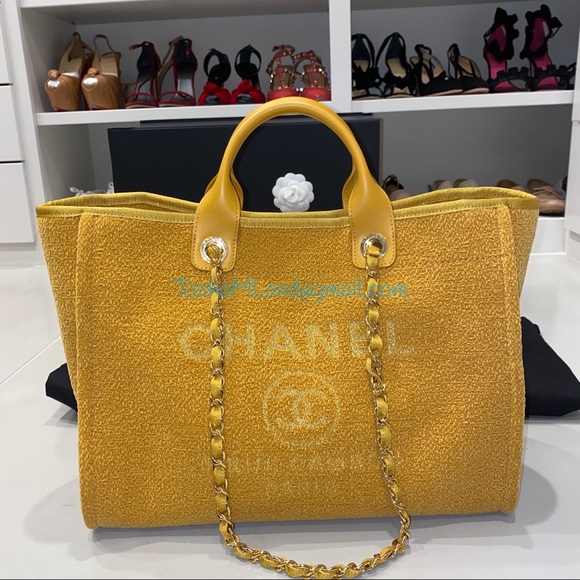 🚫SOLD‼️CHANEL Deauville Large Tote (gold) - Picture 2 of 6